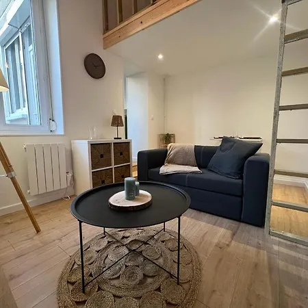 Champagne Cosy Apartment